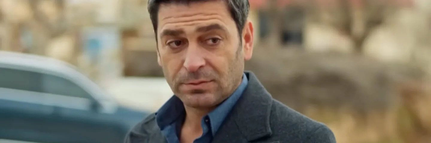 Кадр из 14 серии 1 сезона