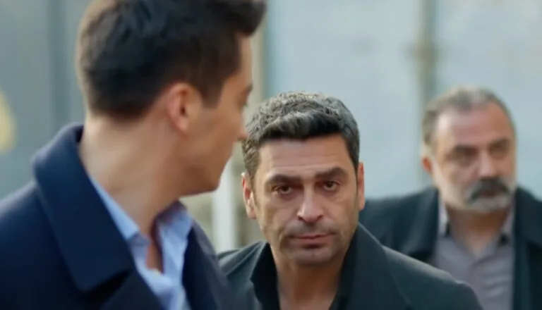 Момент из 19 серии 1 сезона