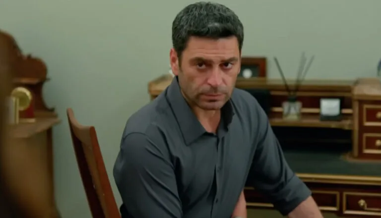 Момент из 28 серии 1 сезона