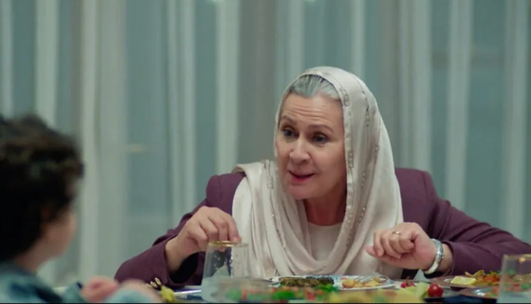 Момент из 13 серии 2 сезона