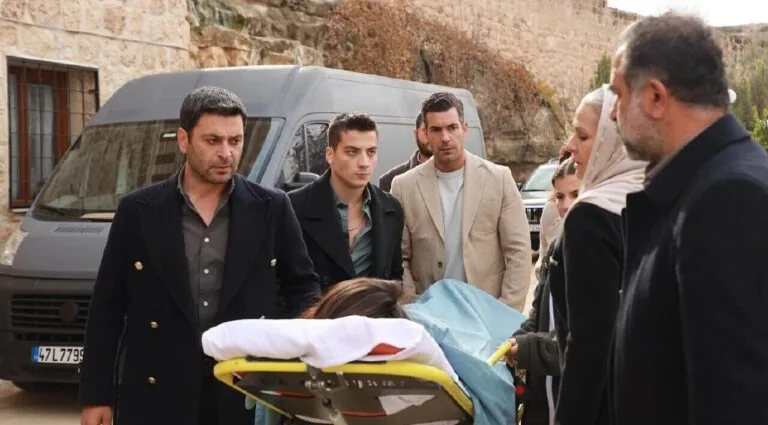 Момент из трейлера сериала Далекий город